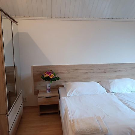 Ardilla Hotel Lhota  ภายนอก รูปภาพ