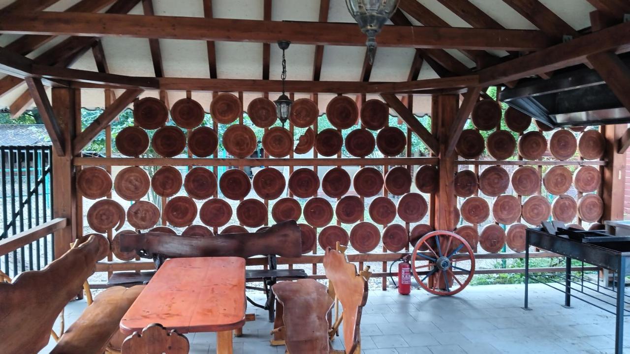 Ardilla Hotel Lhota  ภายนอก รูปภาพ