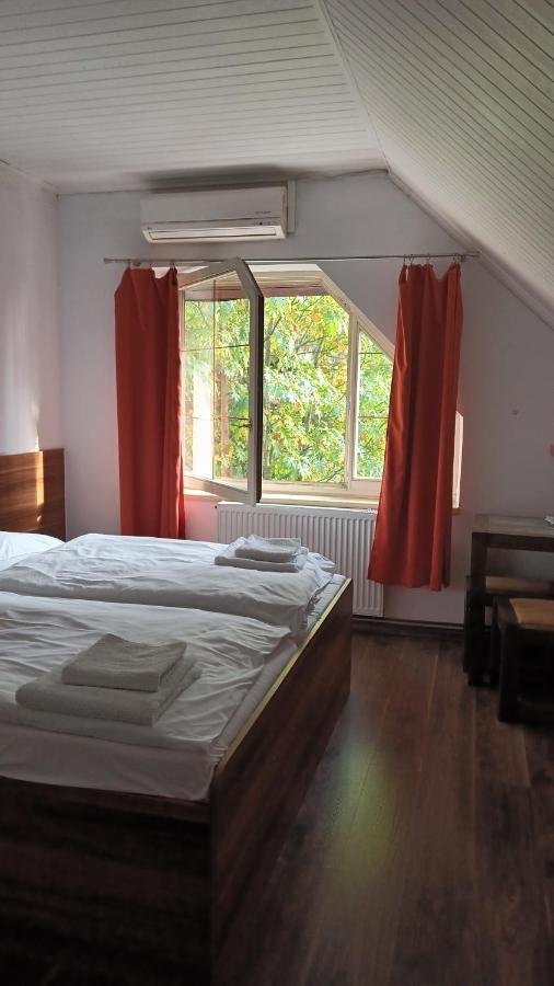 Ardilla Hotel Lhota  ภายนอก รูปภาพ