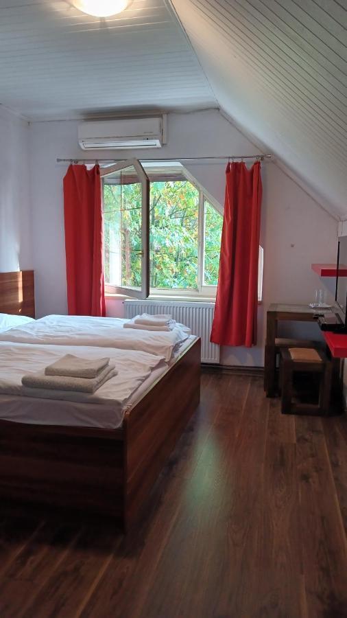 Ardilla Hotel Lhota  ภายนอก รูปภาพ