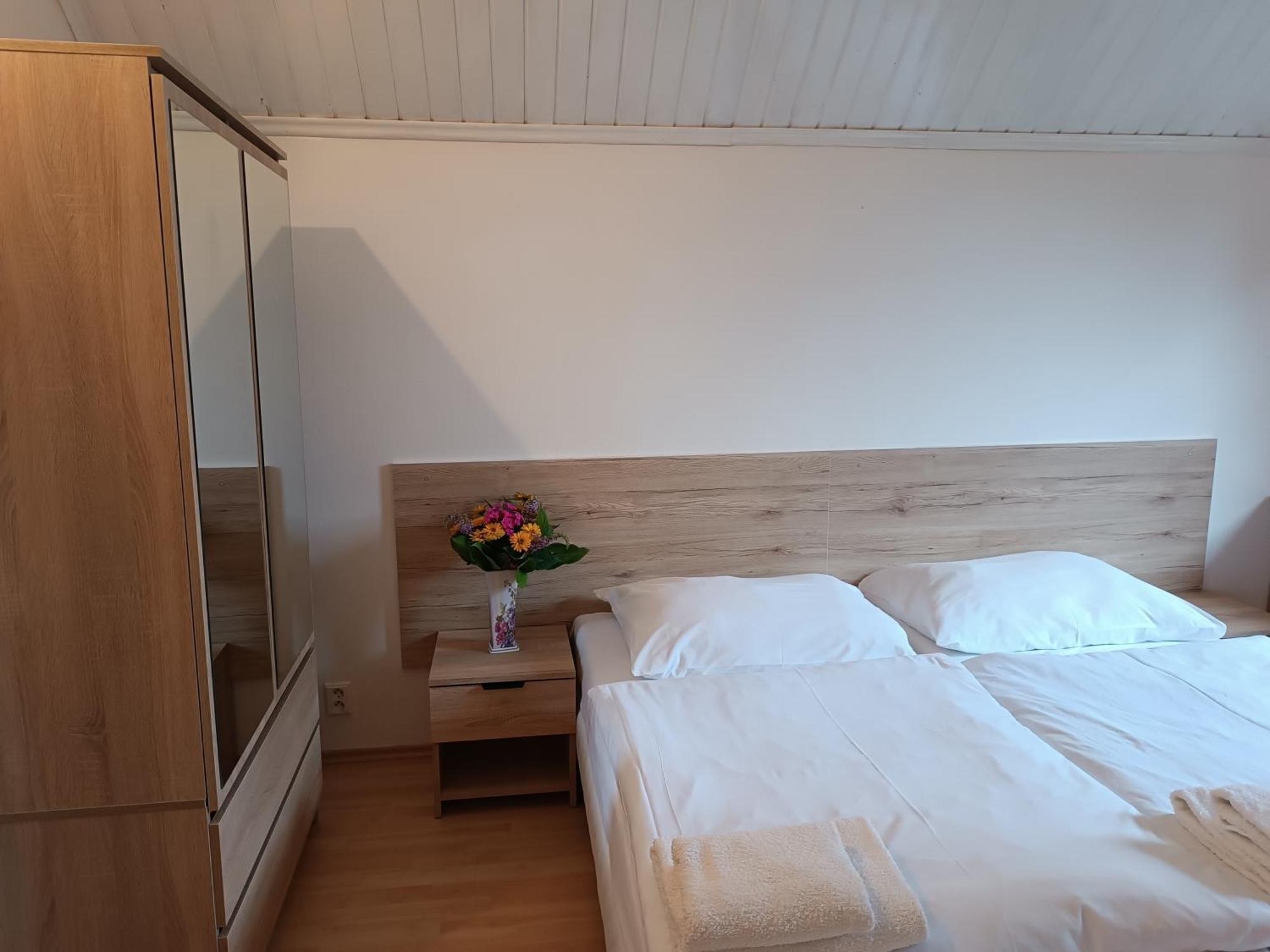 Ardilla Hotel Lhota  ภายนอก รูปภาพ
